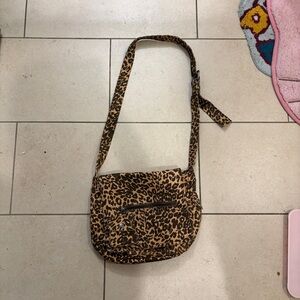 urban outfitters cheetah messenger bag